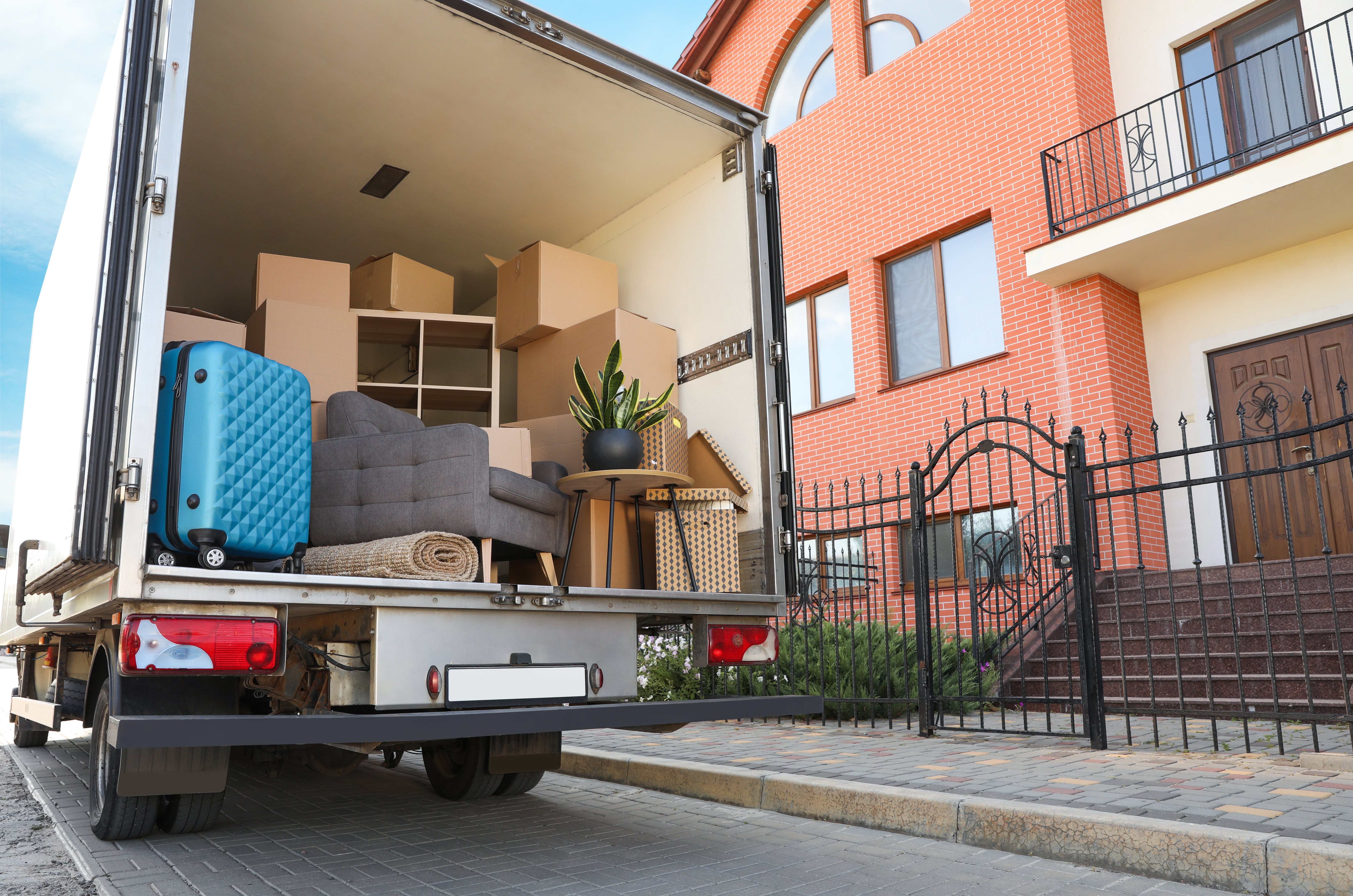 The Smart Way To Move: How To Find The Best House Moving Services